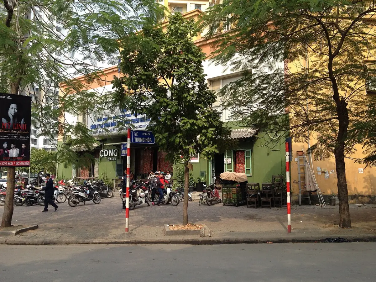 Phố Trung Hòa, Cầu Giấy